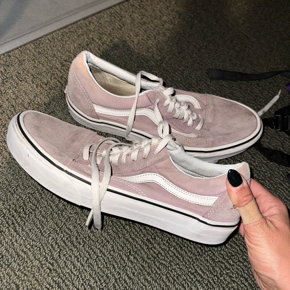 Mauve vans - Picture 3 of 3